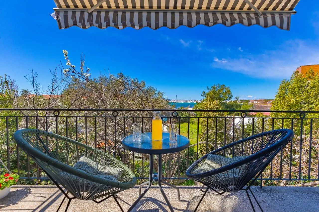 Rs Two Bedroom Apartment location