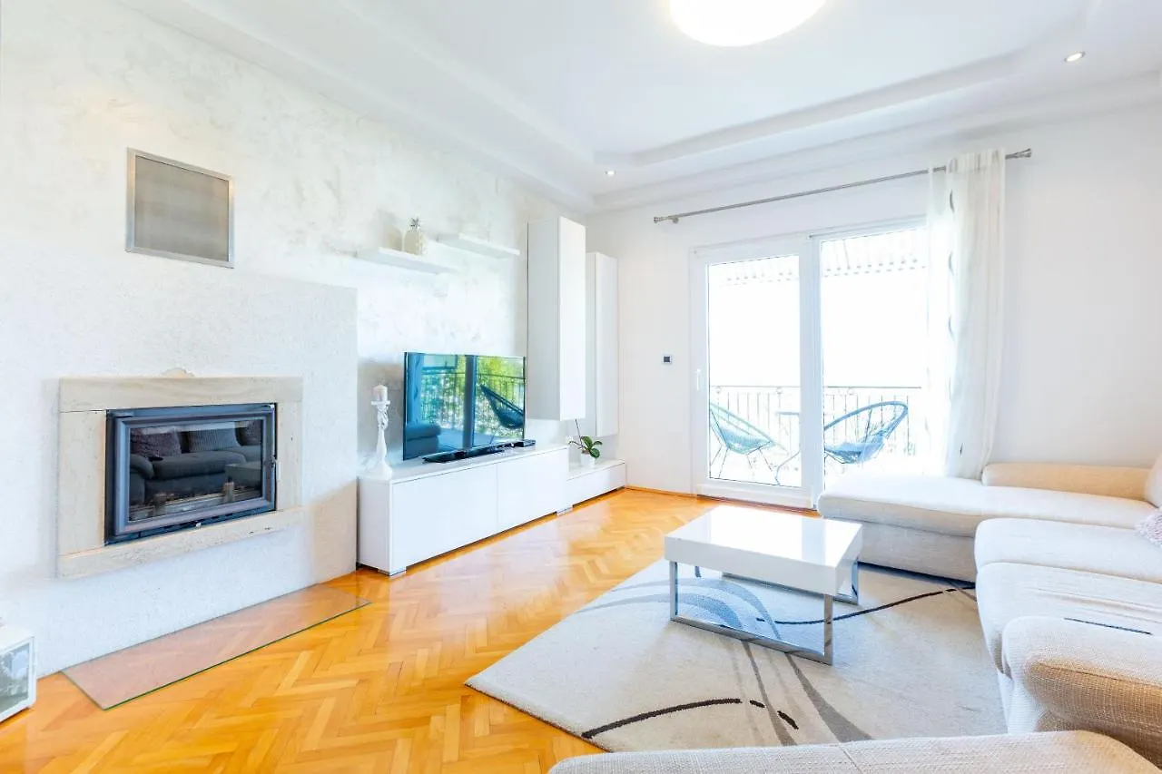 Rs Two Bedroom Apartment Sukošan Croácia