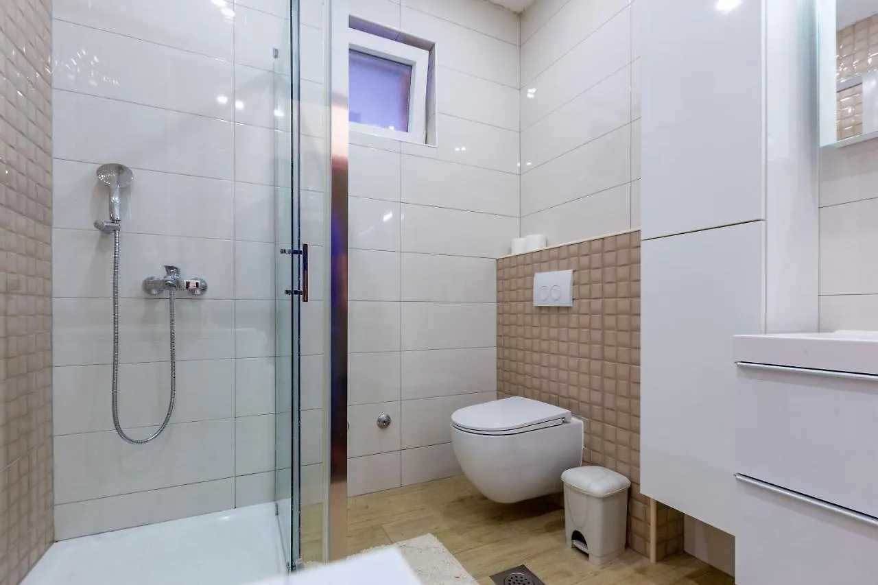 Rs Two Bedroom Apartment Sukošan 0*,