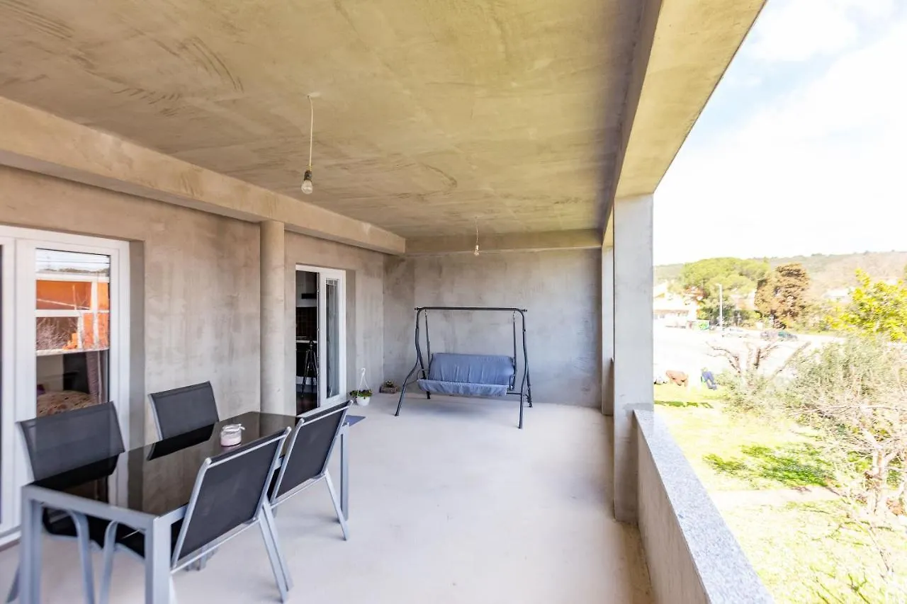 Rs Two Bedroom Apartment Sukošan